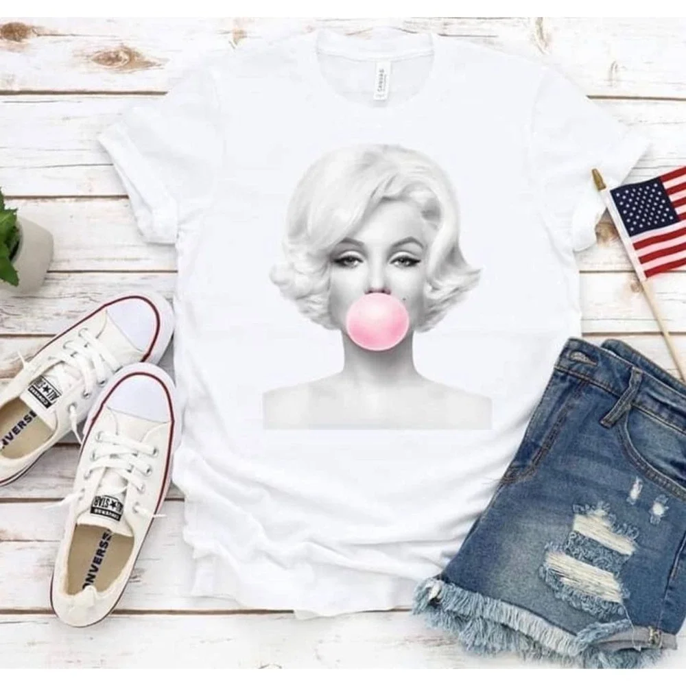 Marilyn Monroe Bubblegum Retro Movie Fan Unisex Tee T-Shirt - Picture 1 of 4